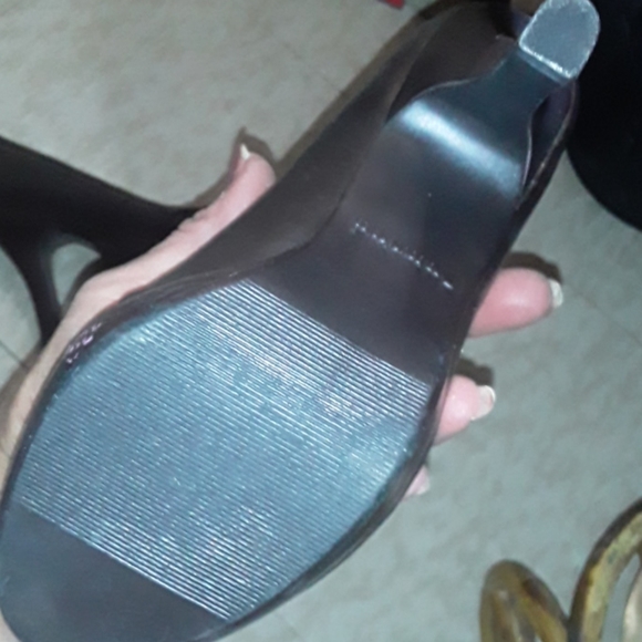 High heals - Picture 4 of 5